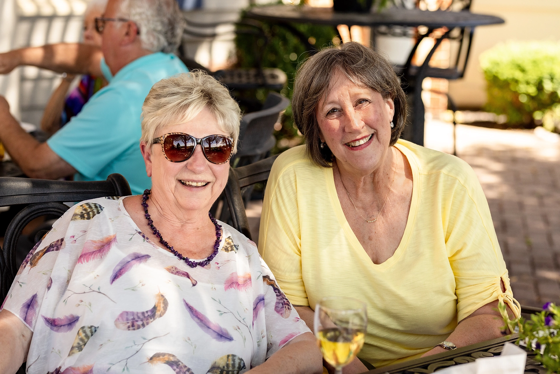 Berkeley Square senior living residents visiting outdoors