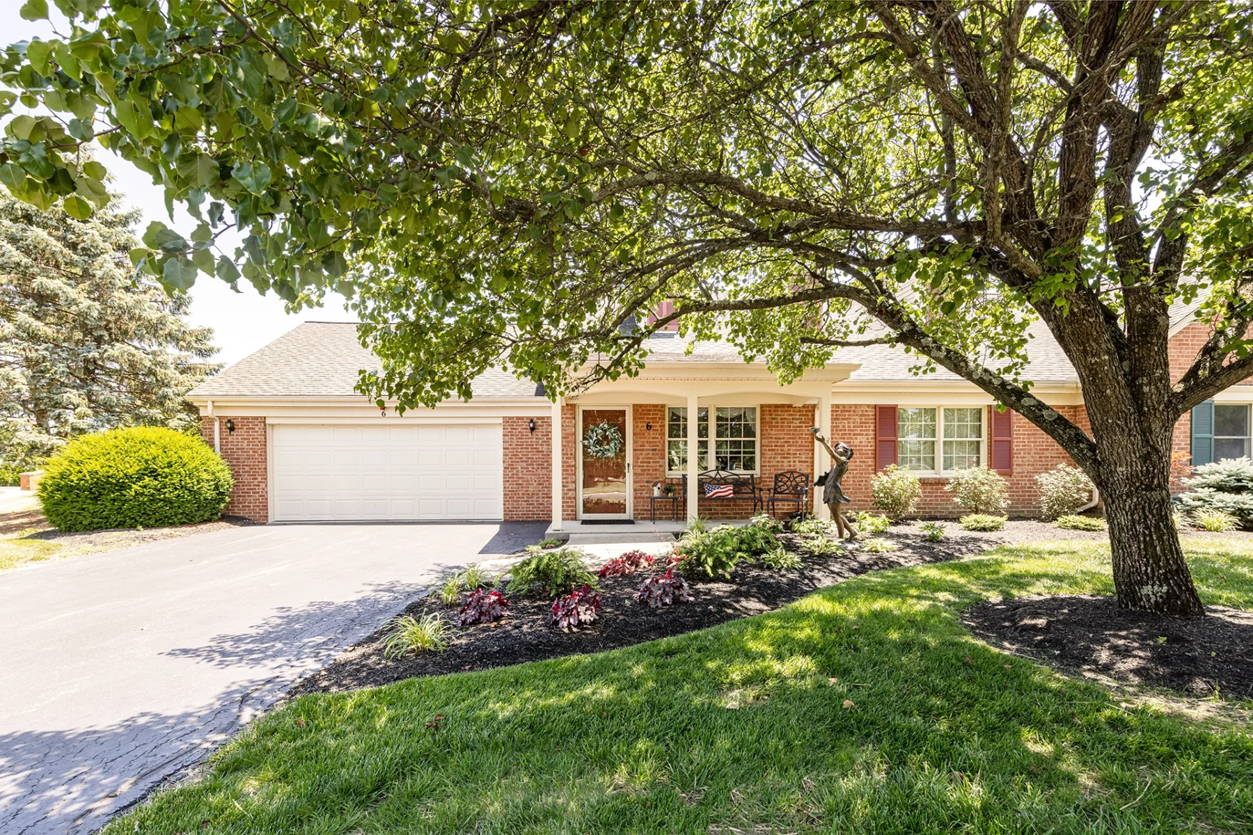 Berkeley Square senior living image of the exterior of an independent home
