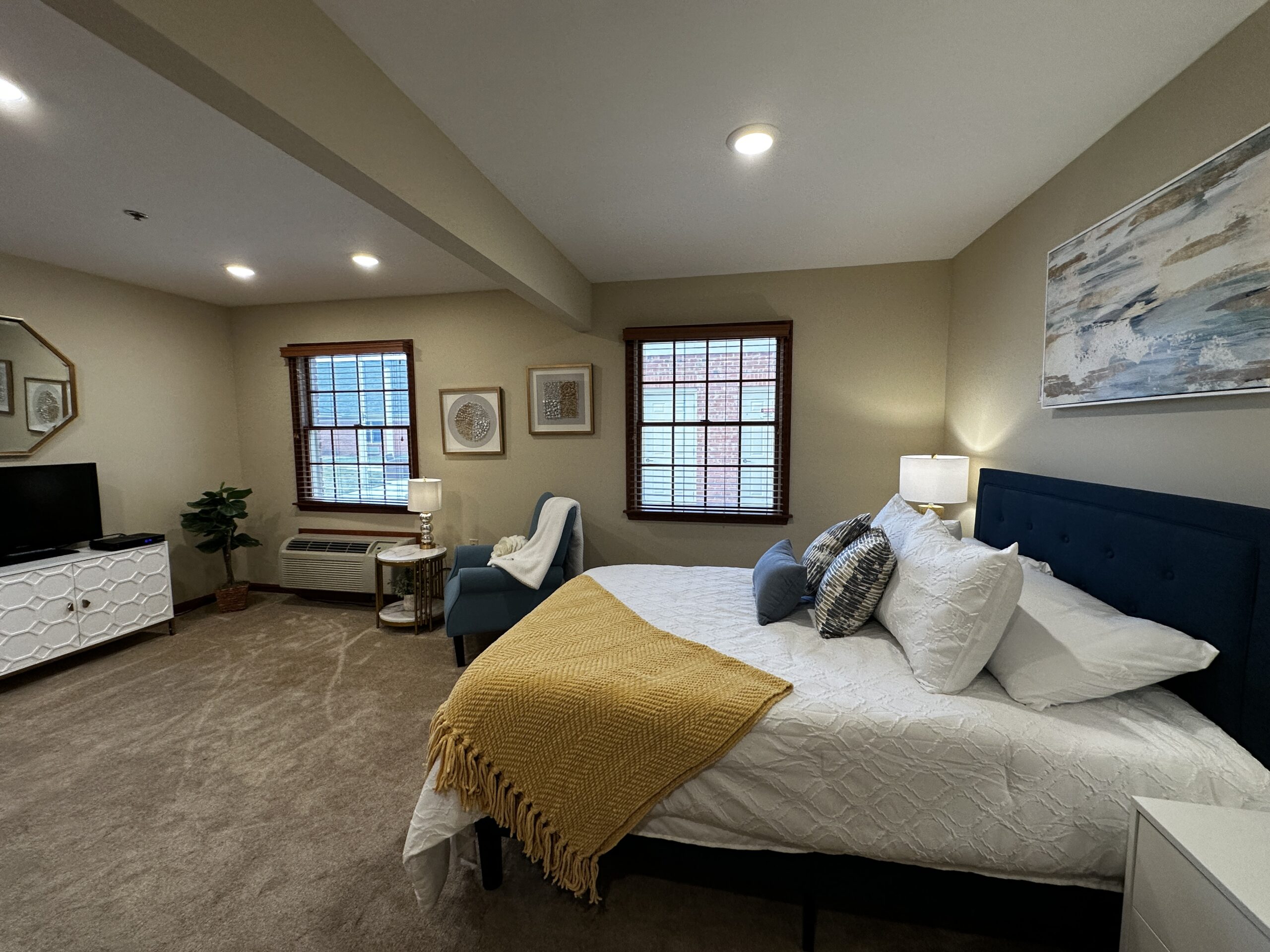 Berkeley Square Butterfield Deluxe Studio