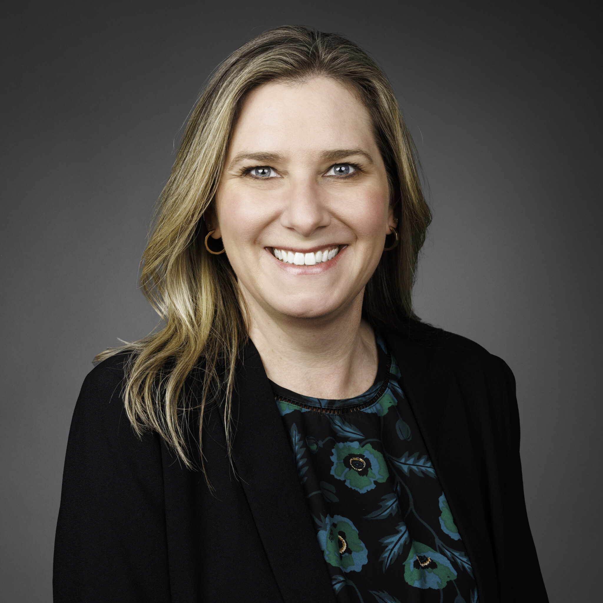 stephanie stoll